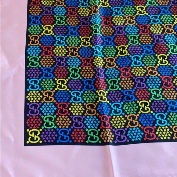 gucci psychedelic scarf